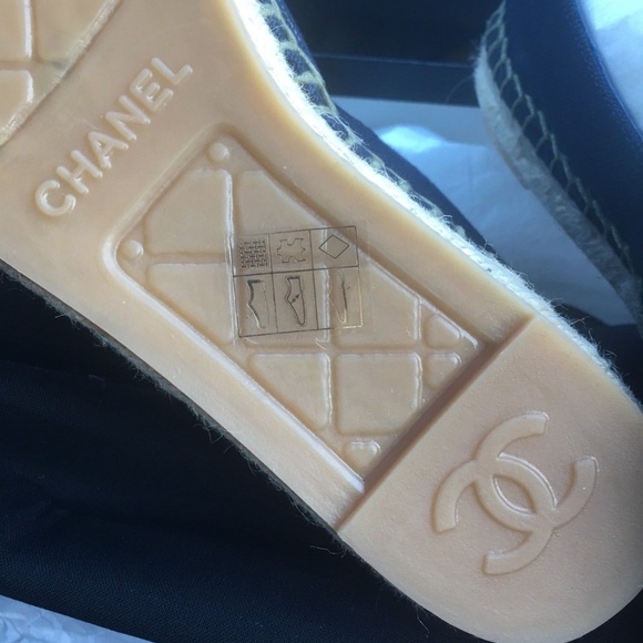 NWT Chanel Espadrilles Dark Navy Green Size 37 - Picture 3 of 6